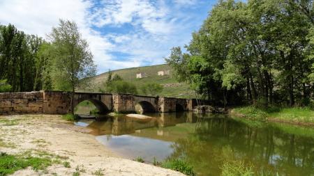 Imagen PUENTE MEDIEVAL DEL DURATÓN