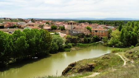 San Miguel desde el otro lado del rio.jpg